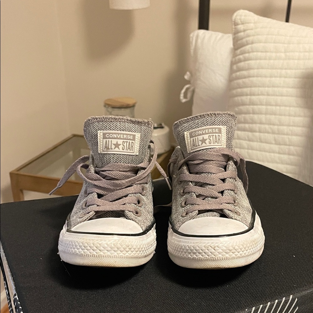 Converse Women’s Gray Sneakers